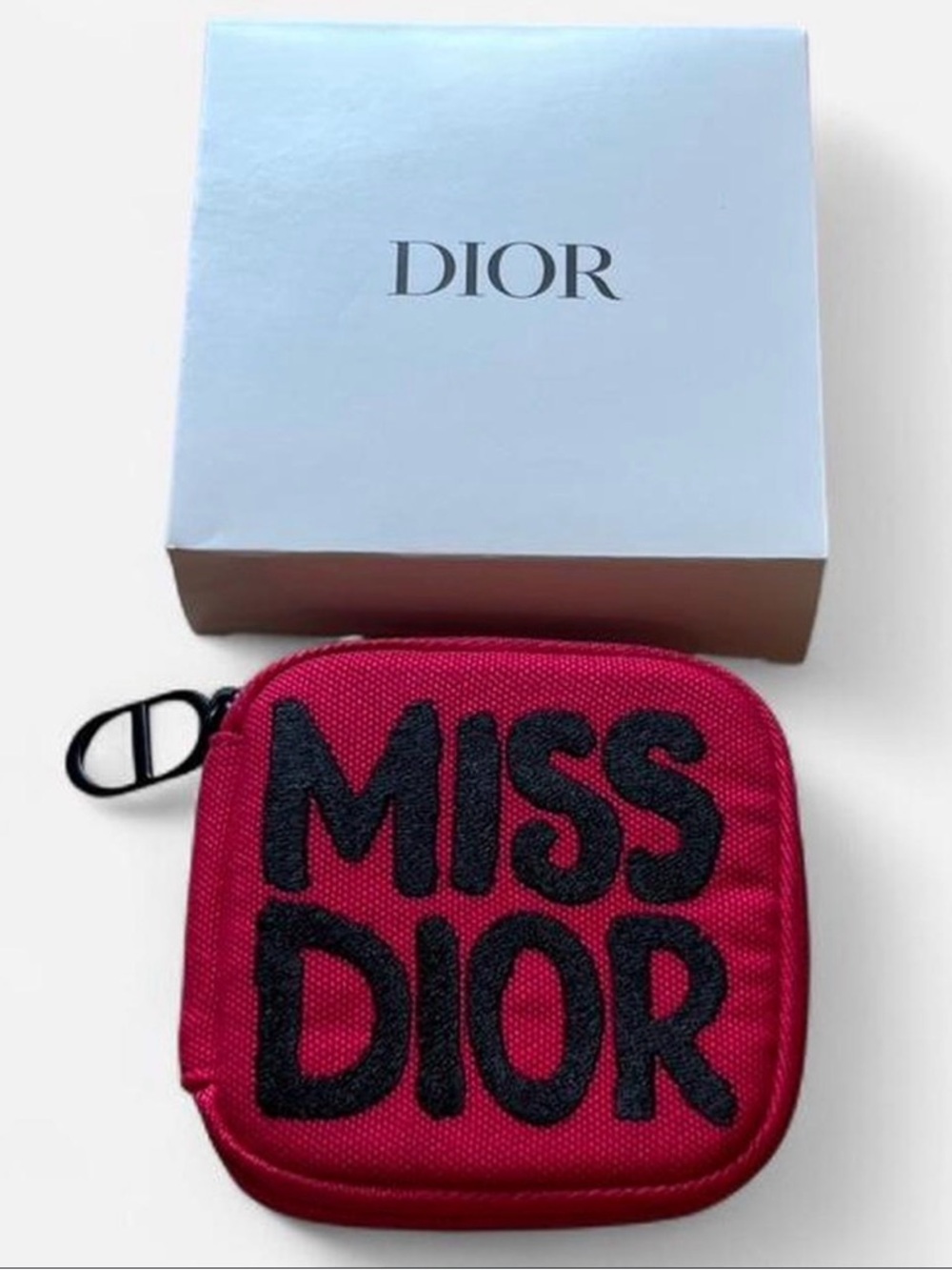 Dior GWP✨🩷🖤Miss Dior Pink and Black Small Cosmetic Pouch with mini perfumes